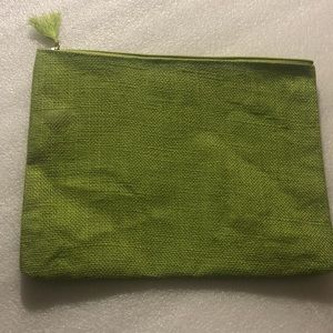 Mud pie cosmetics case- green